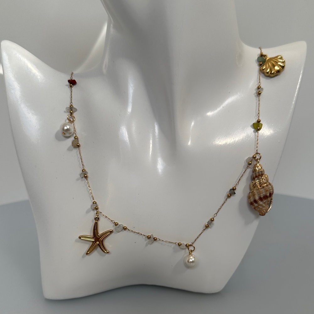 Gold Seashell And Starfish Real Stones Necklace